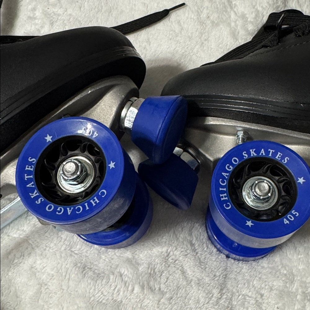Men's Black and Blue Roller Skates - Picture 13 of 16
